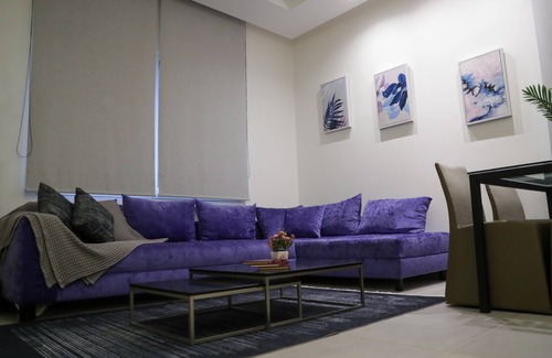 Gemmayzeh Casa | Purple