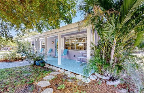 Isles of Capri Casa | Purple Pelican Cottage