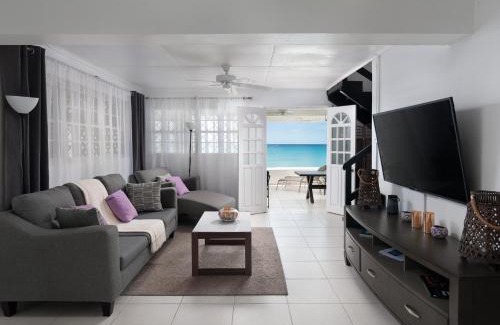 Little Battaleys Villa | Purple Rain - Direct Seaviews, 2 Bedroom, 2 Bathroom, 3 Terrace Beachfront Bliss