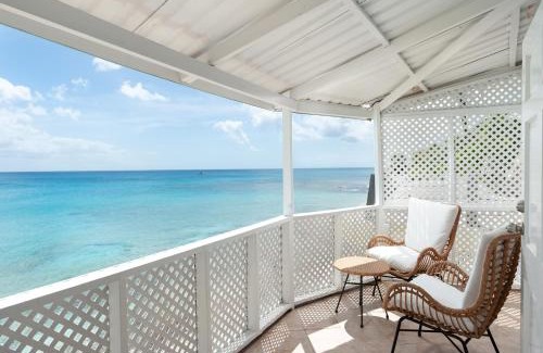 Little Battaleys Villa | Purple Rain - Direct Seaviews, 2 Bedroom, 2 Bathroom, 3 Terrace Beachfront Bliss
