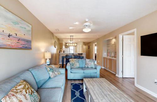Carolina Forest Apartamento | Purple Sunset Sanctuary, Unit 41-E