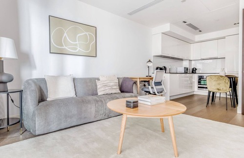 West Kensington Apartamento | Purpose built Kensington 1BR w/ Balcony, nr shops & bars, by Blueground