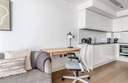 West Kensington Apartamento | Purpose built Kensington 1BR w/ Balcony, nr shops & bars, by Blueground