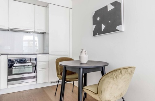 West Kensington Apartamento | Purpose built Kensington 1BR w/ Balcony, nr shops & bars, by Blueground