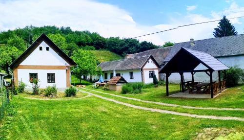 Lovaszheteny Casa | Pusztakisfalu Vendégház