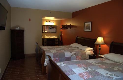 Put-in-Bay Hotel | Put-in-Bay Victory Station