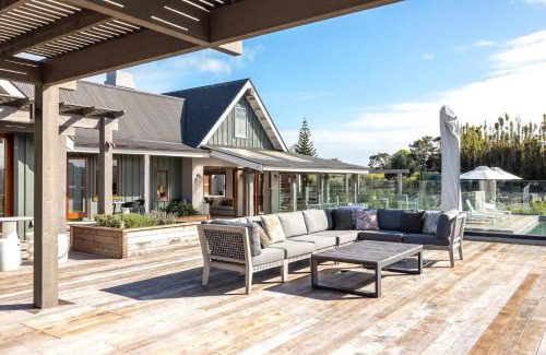 Surfdale Casa | Putiki Estate - Stay Waiheke