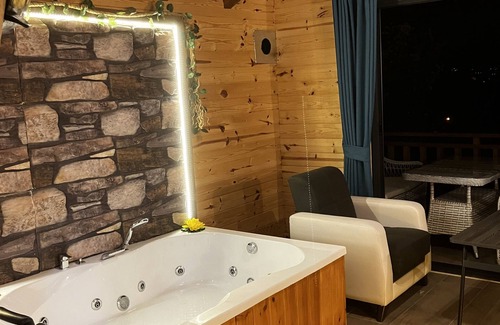 Rize Chalet De Esquí | Putra Suit Bungalov