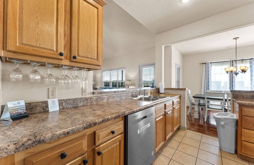 Branson West Casa | Puttin On The Green 3 Bedroom Villa by RedAwning