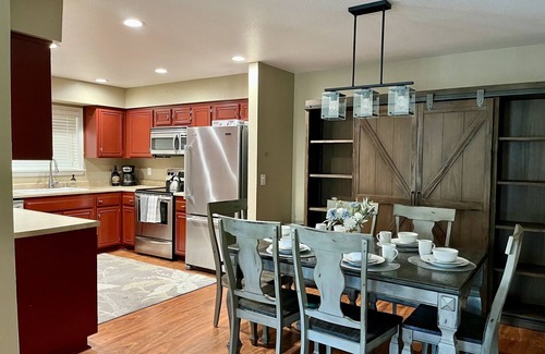 Plumas Eureka Estates Casa | Puttin' on the Pond⛳ Spectacular waterfront villa overlooking Plumas Pines