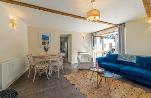 Braunton Cabaña | Putts Cottage, Near Saunton Beach