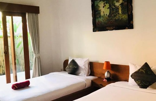 Batu Bolong Casa | Putu Homestay