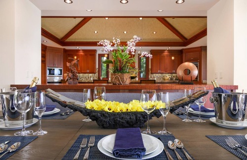Kaupulehu Casa | Pu’ukole 28 – Deluxe Ocean View | Onsite Staff & Daily Housekeeping