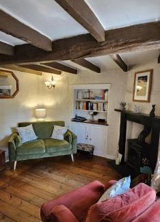Spennithorne Casa | Puzzle Cottage, Quirky Dales Cottage for 2