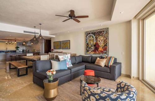Emiliano Zapata Apartamento | Poolside Terrace Great Beachfront Gem!