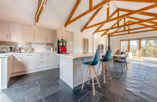Llandeilo Casa | Pyllaubach