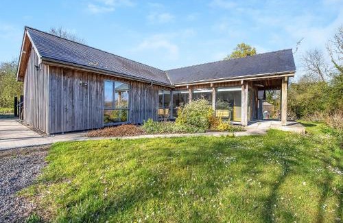Llandeilo Casa | Pyllaubach