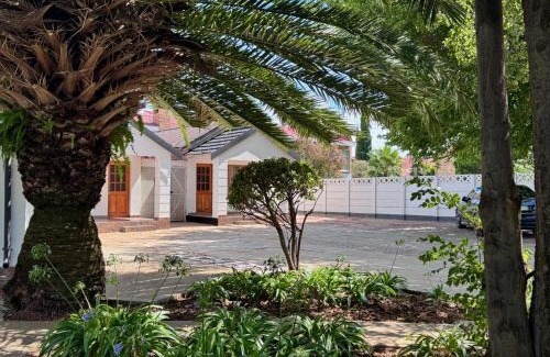 Welkom Casa | Pyramid Guest Lodge