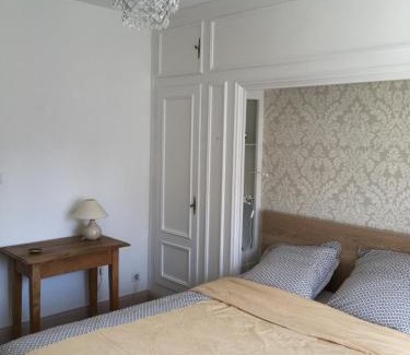 Mulhouse Casa | Pyramides, maison de ville de charme 6pers, 2 Chambres, terrasse