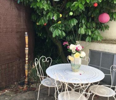 Mulhouse Casa | Pyramides, maison de ville de charme 6pers, 2 Chambres, terrasse