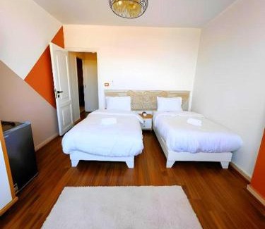 Shurtah al-Dakhlah Hotel | Pyramora Inn