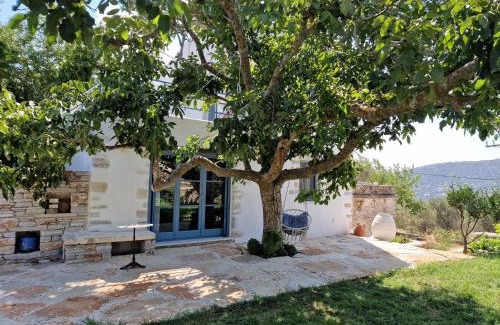 Chalkio Casa | PYRGOS - Traditional house at Kaloxilos, Naxos