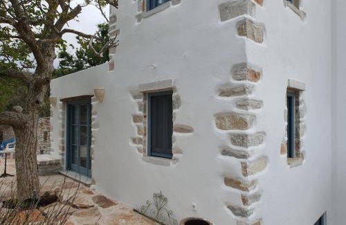 Chalkio Casa | PYRGOS - Traditional house at Kaloxilos, Naxos