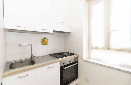 Mirafiori Apartamento | Pythagoras Functional Flat x4 with Balcony