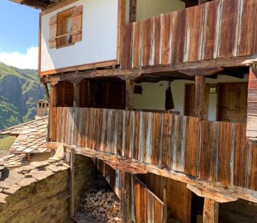 Garmen Casa | Q.pova house