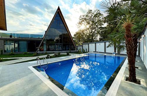 Gabala Villa | Qafqaz Palm A-Frame Retreat