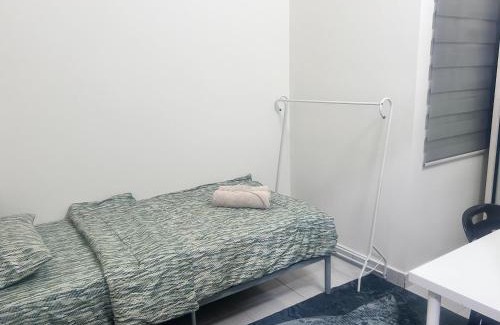 Dengkil Casa | Qaisara homestay near KLIA, Splashmania PICC putrajaya & cyberjaya