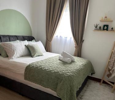 Kota Warisan Apartamento | Qaseh Ain Homestay KLIA Transit & Staycation