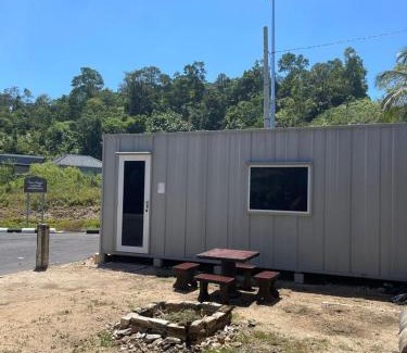 Kampung Jongok Batu Hotel | Qayazi Roomstay
