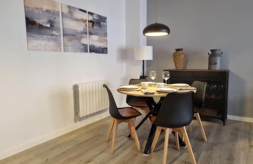 Poble Nou Apartamento | QEhome - confort, parking y cargador EV en el centro de Manresa