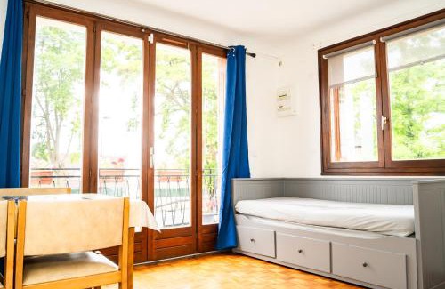 Les Stades Apartamento | Qhome 2 - T2 Cosy entre Paris et Disney - Parking privé