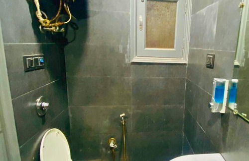 Rohini Hotel | Qotel Hotel Rama Rohini Sector 24