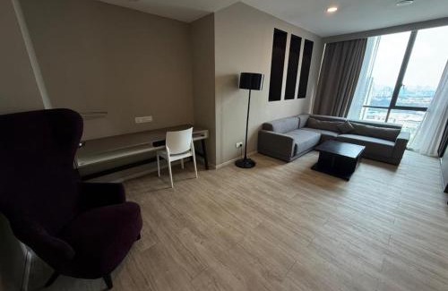 Damansara Perdana Apartamento | QQ Empire Damansara hotel room