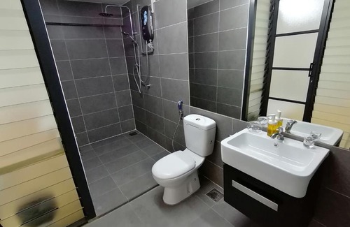Damansara Perdana Casa | QracDeluxeSuite PetalingJaya BY QRACHOME