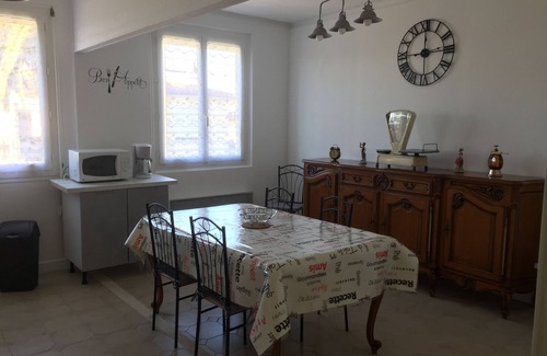 Saint-Hippolyte Casa | Tranquila casa de barrio a 5 minutos del mar