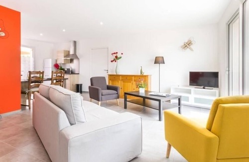 Saint-Philbert-de-Grand-Lieu Cabaña | Casa tranquila en el campo con jardín privado, cerca de Nantes y playas, equipada para familias.