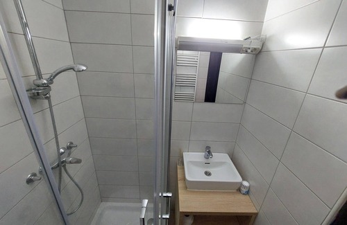 Hrastnik Casa | Quadrupe Room with Balcony at Planinski Dom Gore