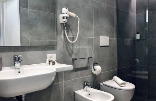 Cagnona Hotel | HOTEL KURSAAL ☆☆☆☆ Quadruple Room, Rich Breakfast Included