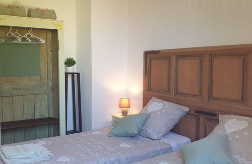 Valle-de-Campoloro Cama Y Desayuno | Quadruple room (2 bedrooms) in a village house "A Caserella"