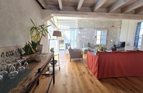 Jarnac Apartamento | QUAI 3 loft moderne et lumineux les pieds dans l'eau