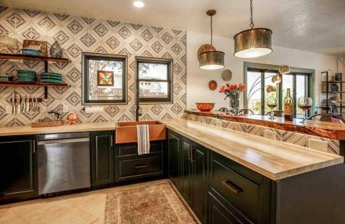 Clarkdale Casa | Quail Cottage Clarkdale-Renovated Historic Cottage Sedona Jerome Wineries