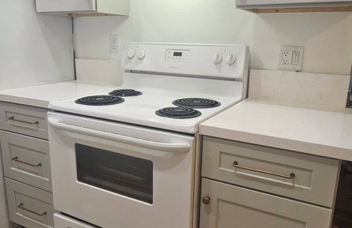 Westmont Condominio | Quail Creek Retreat! Come enjoy a fully remodeled Condo!