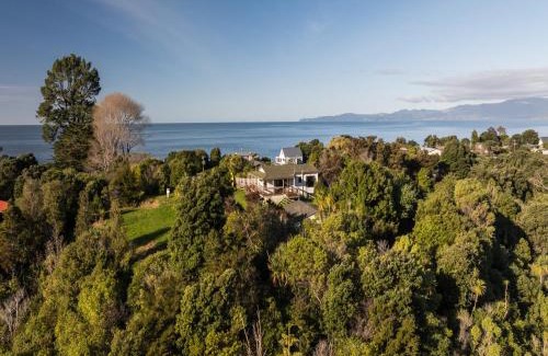 Parapara Casa | Quail Rise - Collingwood Holiday Home