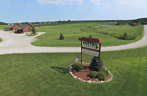 Moravia Cabina | Quail Run - Dog-Friendly - Sleeps up to Four