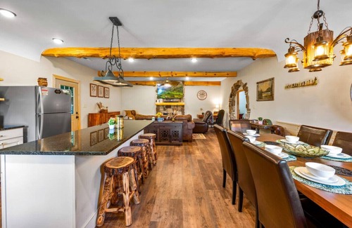 Kodak Alquiler De RV | Quail's Landing – A Hobbit Hole! Kodak, TN, short drive from the Great Smokies!