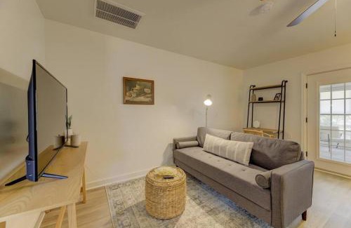 Earlewood Casa | Quaint 1 BR Apt Min from USC